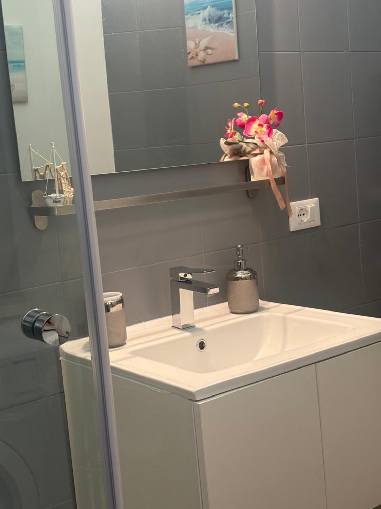 B&B La Dimora Di Tommaso Apartment - Dimora Storica Bike Friendly Ортона Екстериор снимка